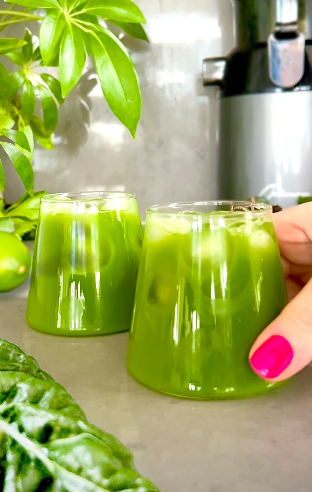 Green weight loss elixir - a refreshing morning detox juice to hydrate, cleanse the body, and boost metabolism.