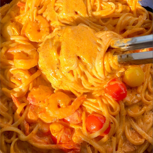 02 creamy smoky garlic prawn linguine