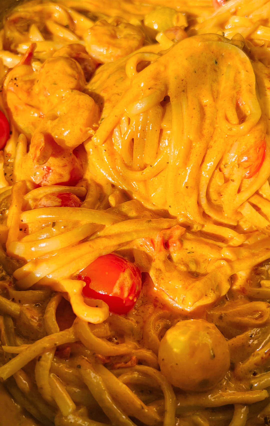 05 rich creamy garlic prawn pasta