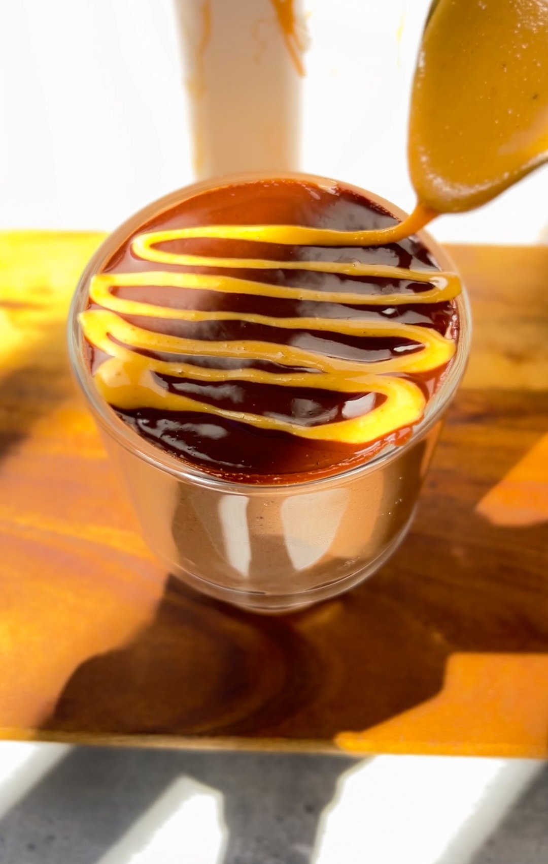 how to swirl chocolate peanut butter pudding 04
